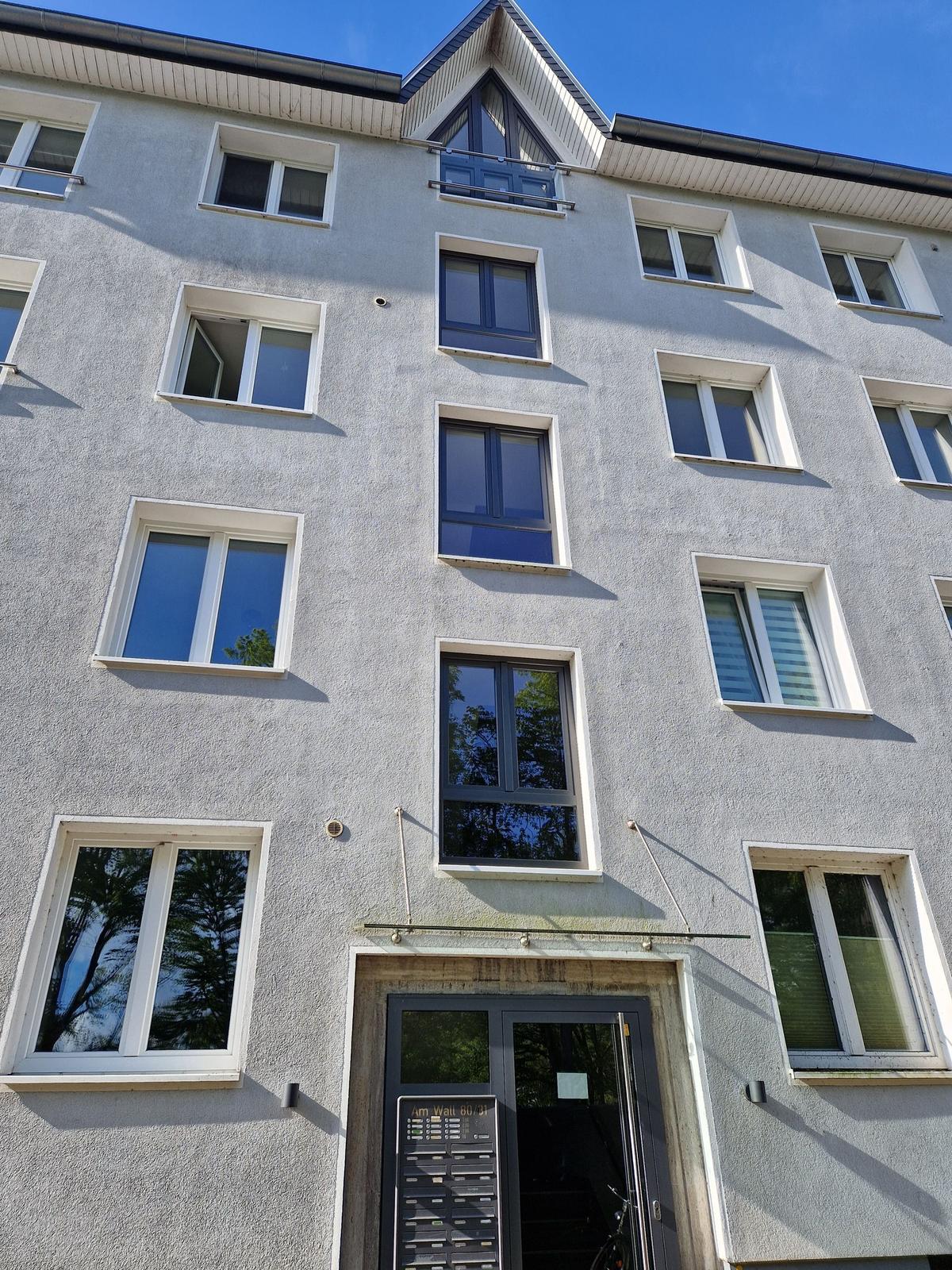 2 Wohnungen nebeneinander, mitten in der City gegenüber den Wallanlagen - ideal als Anlage oder zur Selbstnutzung!